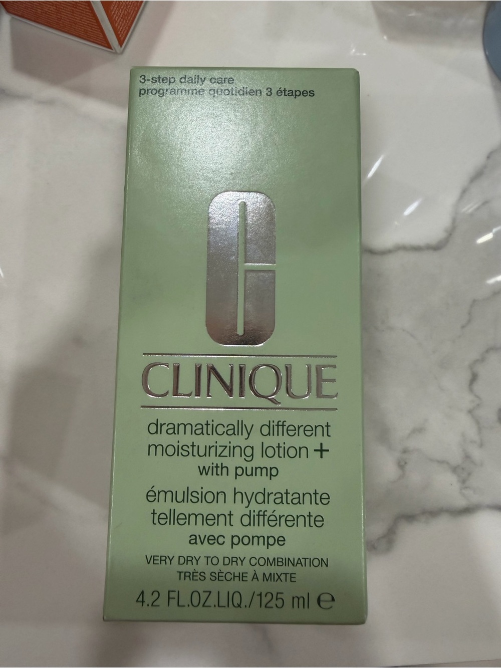 Clinique Dramatically Different Moisturizing Lotion+